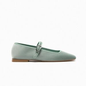 Zara Velvet Ballet Flats - Green